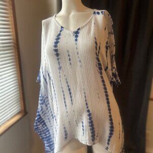 Chico's Blue/White V-neck tie dye with lace & tassel poncho, size S/M